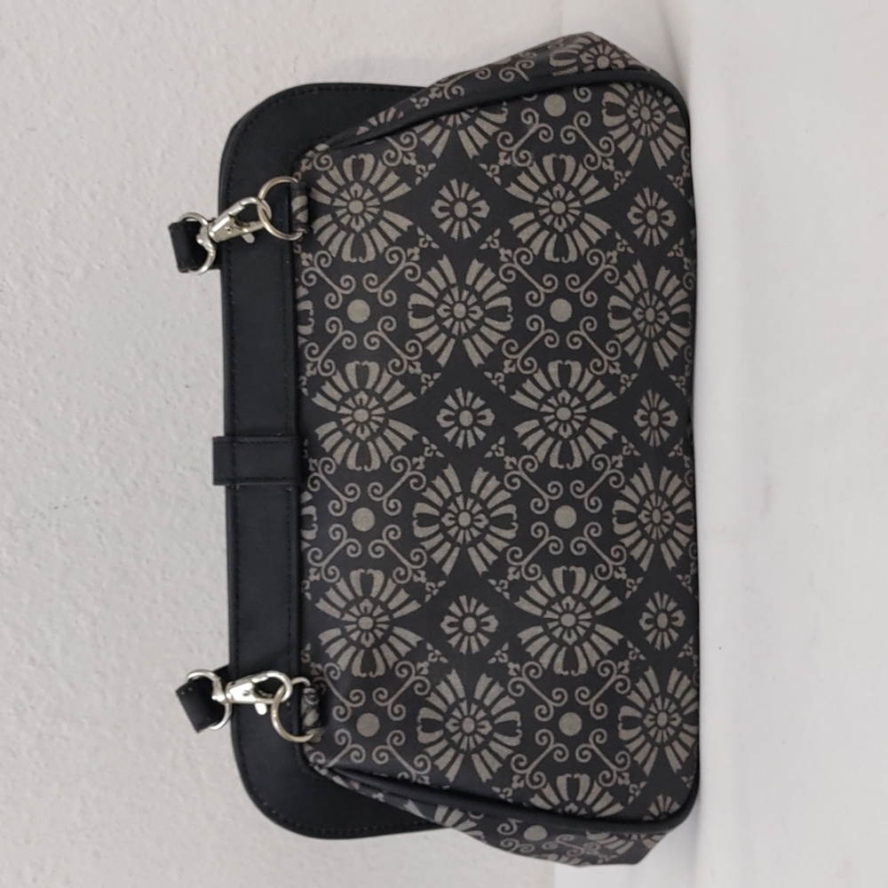 Petunia Pickle Bottom Diaper Bag Handbag - Picture 3 of 14